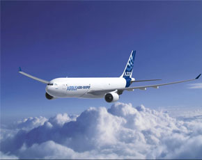 Airbus lancia il programma di conversione merci per l’A330 con ST Aerospace e Eads EFW