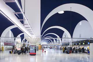 Leonardo aggiornerà il sistema di gestione bagagli di 10 aeroporti spagnoli