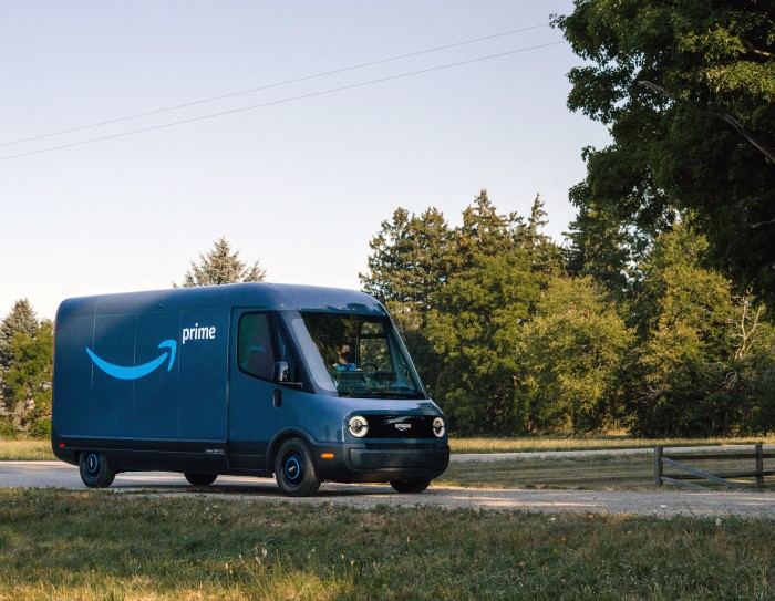 Logistica: Amazon presenta il suo primo veicolo elettrico per le consegne dell’ultimo miglio
