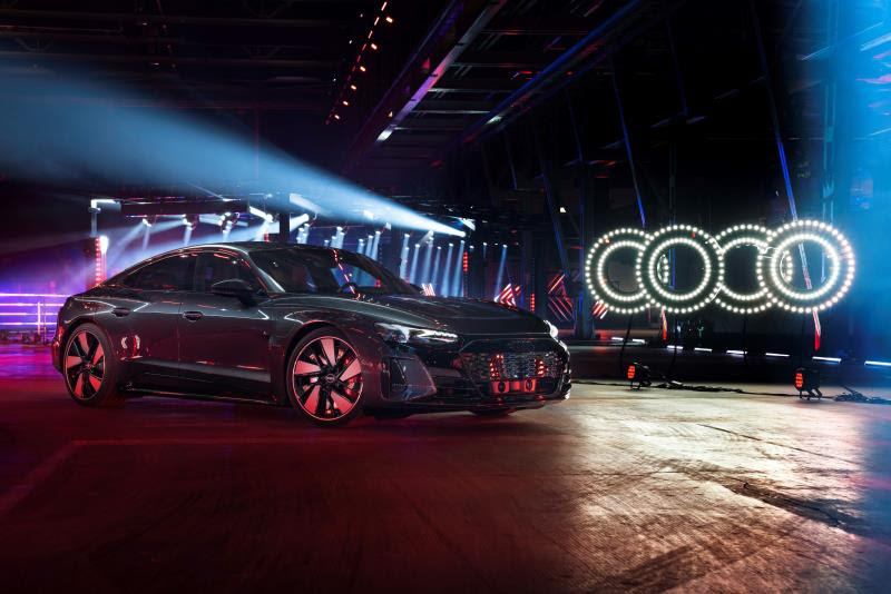 Audi: presentata la nuova e-Tron GT, l’elettrica più potente del brand