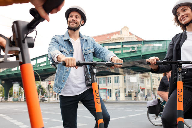 Micro mobilità: a Roma arrivano i monopattini in sharing di Circ