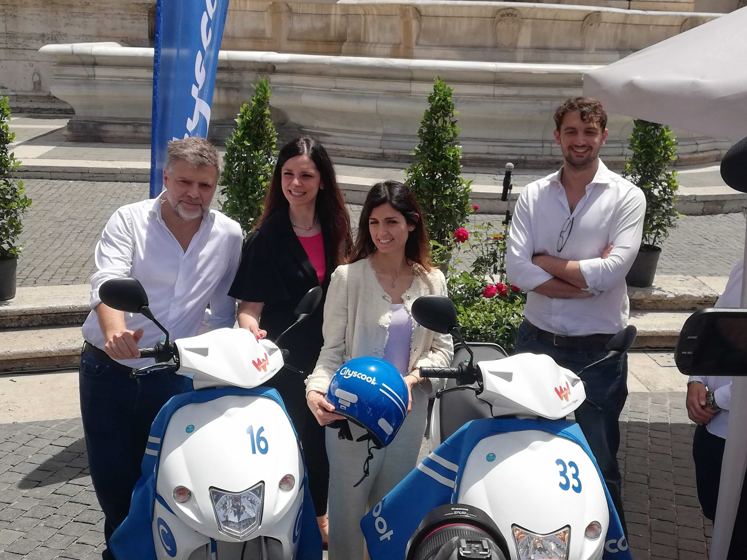 Roma: Cityscoot lancia un servizio di scooter elettrici in condivisione. Sinergia con il Comune per una mobilità sostenibile