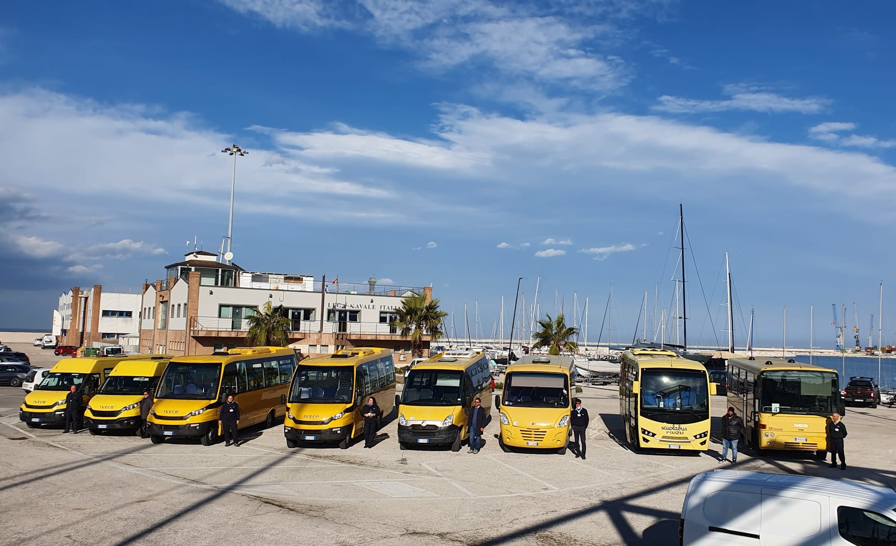 Marche: si amplia la flotta Conerobus Service con sette nuovi mezzi Euro 6 per il trasporto scolastico