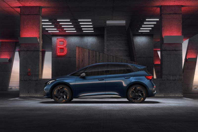 Cupra presenta Born, la prima 100% elettrica del marchio