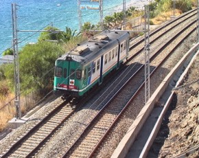 Maltempo: riaperta la ferrovia Reggio-Melito