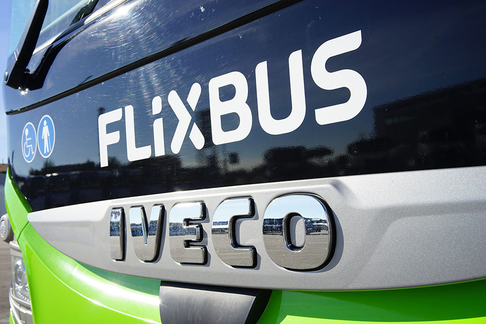 Trasporto passeggeri più sostenibile grazie al progetto FlixBus e Iveco per ridurre le emissioni