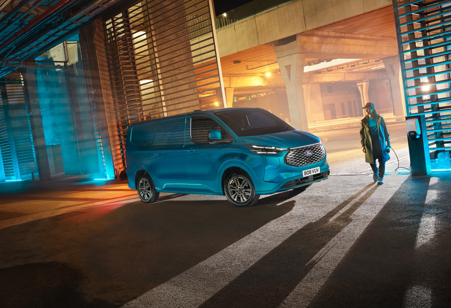 Ford verso una mobilità più sostenibile: arriva il nuovo E-Transit All-Electric