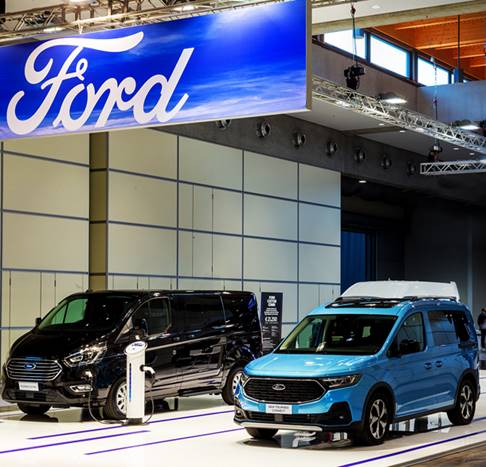 TTG Travel Experience: anteprima mondiale per il nuovo Ford Tourneo Connect
