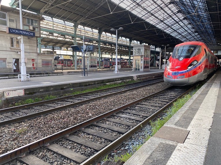L’Alta Velocità in Francia è sempre più italiana: via al primo Frecciarossa tra Parigi e Lione