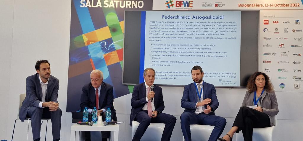 Assogasliquidi-Federchimica: GPL e GNL per fronteggiare la crisi energetica in modo sostenibile