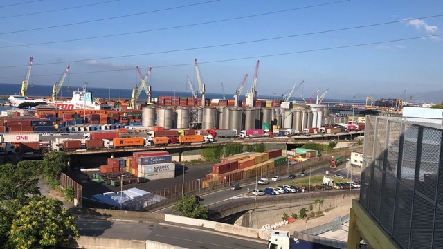 Trasportounito, porto di Genova in tilt a causa dell’inadeguatezza delle infrastrutture