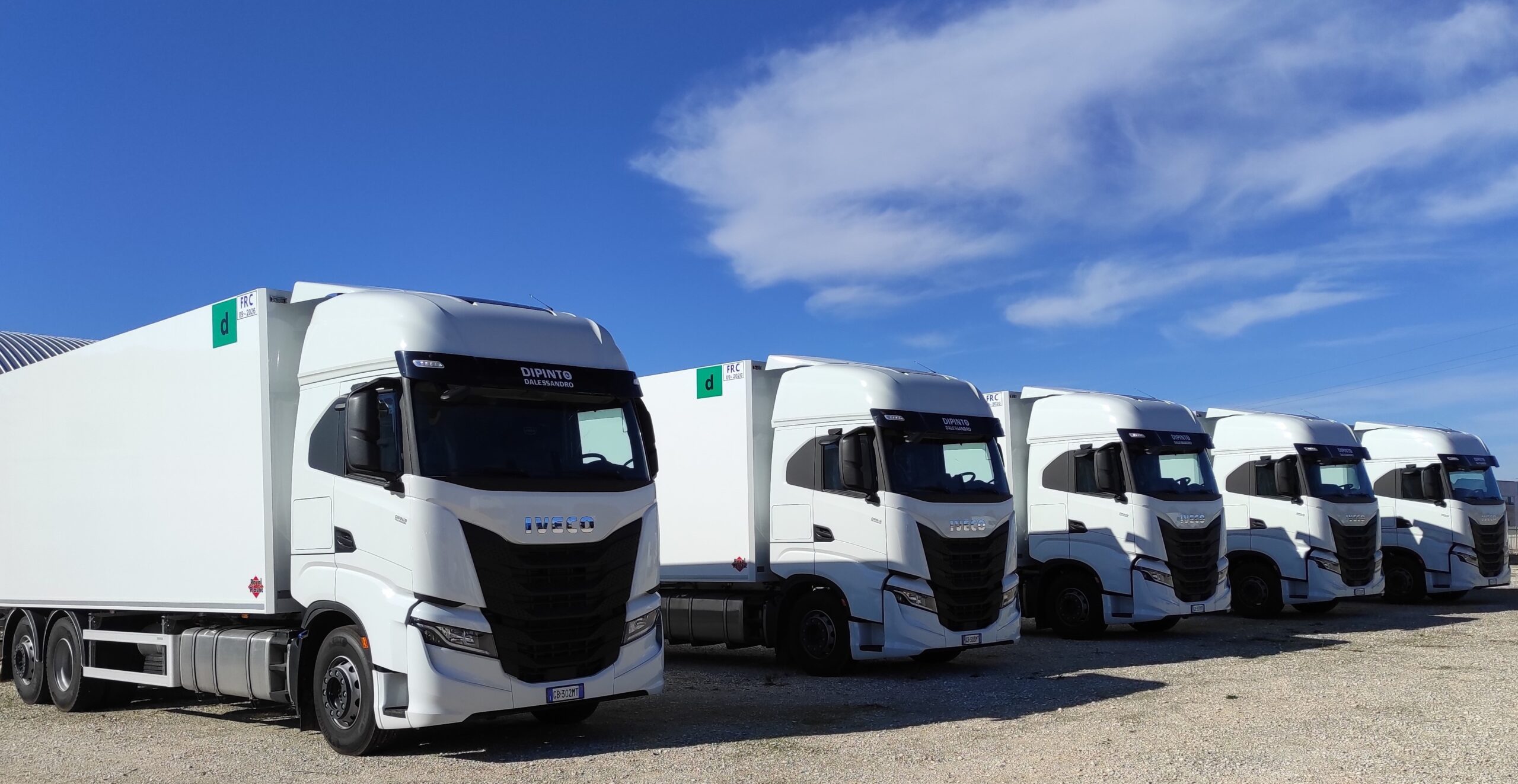 Camion: Iveco consegna undici S-WAY a Sta Logistica