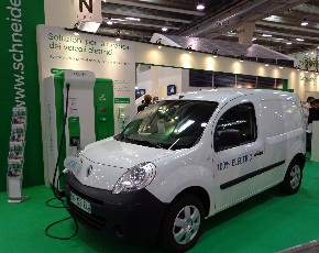 Solarexpo 2012: l’auto elettrica di Schneider Electric e Renault