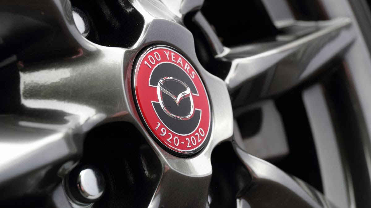 100 anni di Mazda, tra segni e simboli