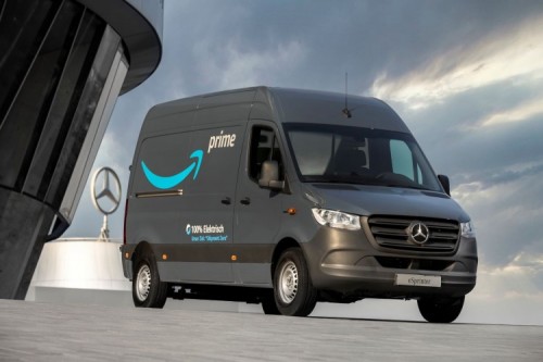 Mercedes-Benz e Amazon insieme per una mobilità locale a zero emissioni