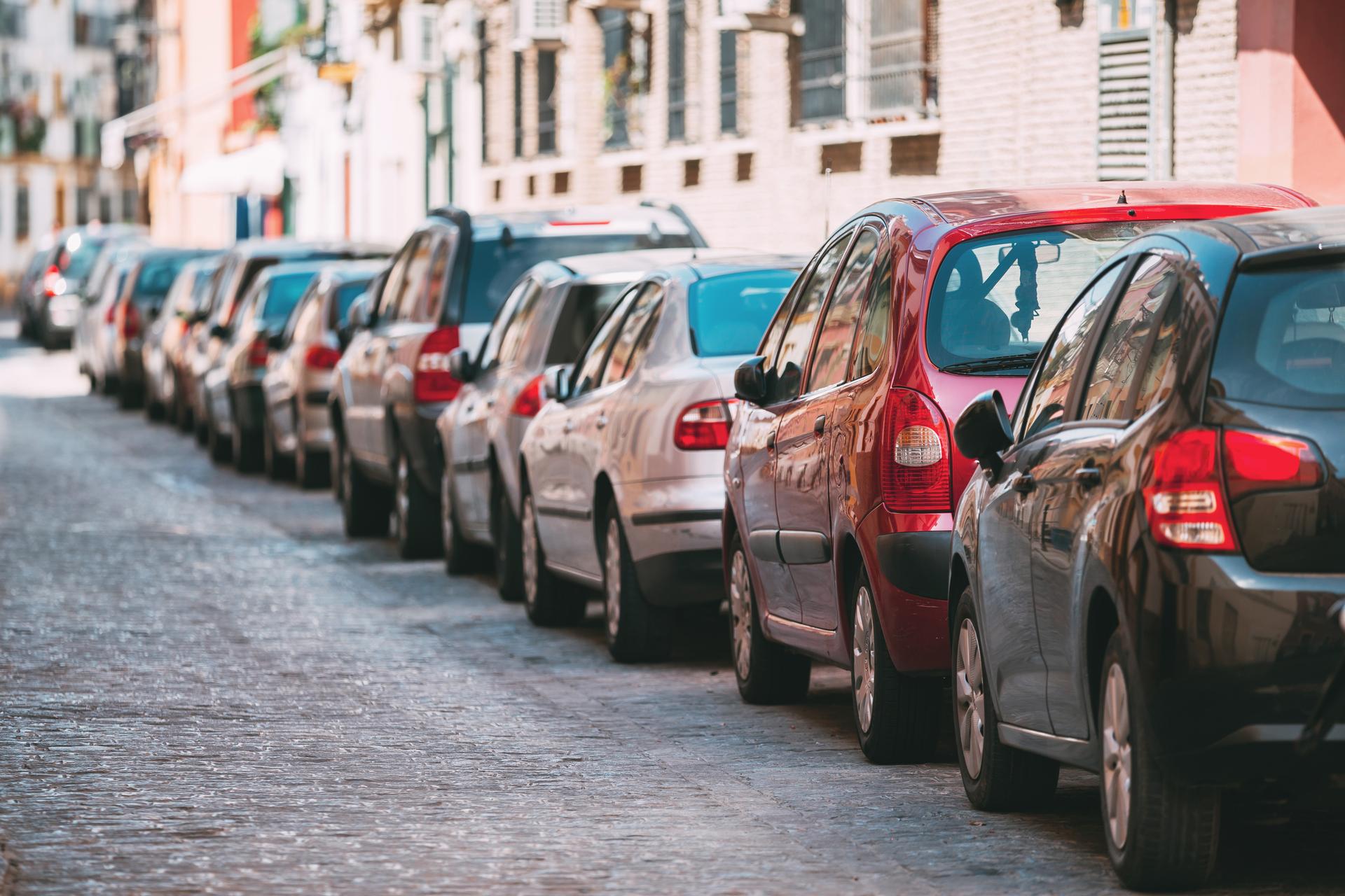 L’auto si conferma il mezzo preferito dagli italiani, uso aumentato del 10% in 5 anni