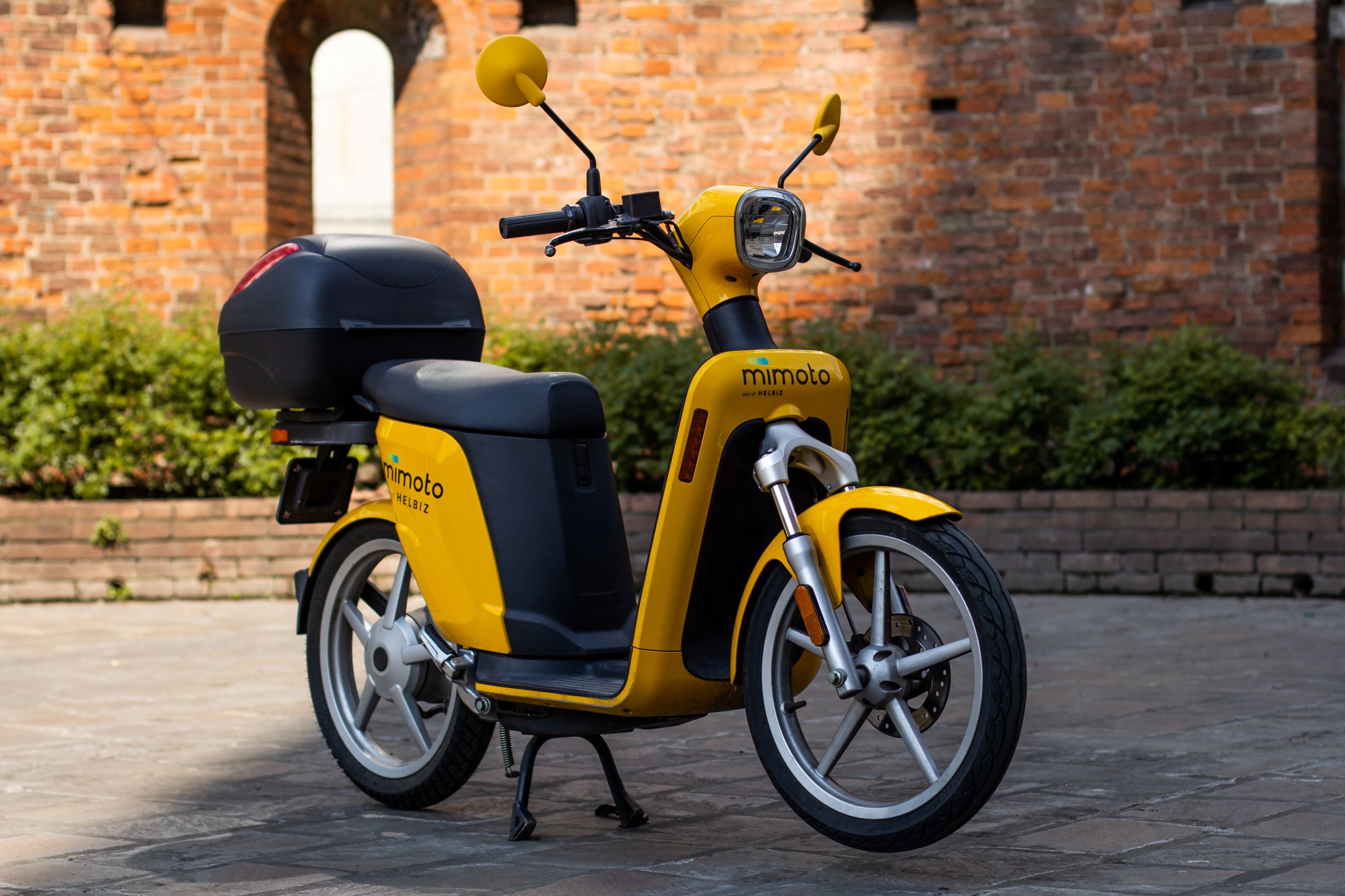 Telepass amplia l’offerta con lo scooter sharing elettrico di MiMoto
