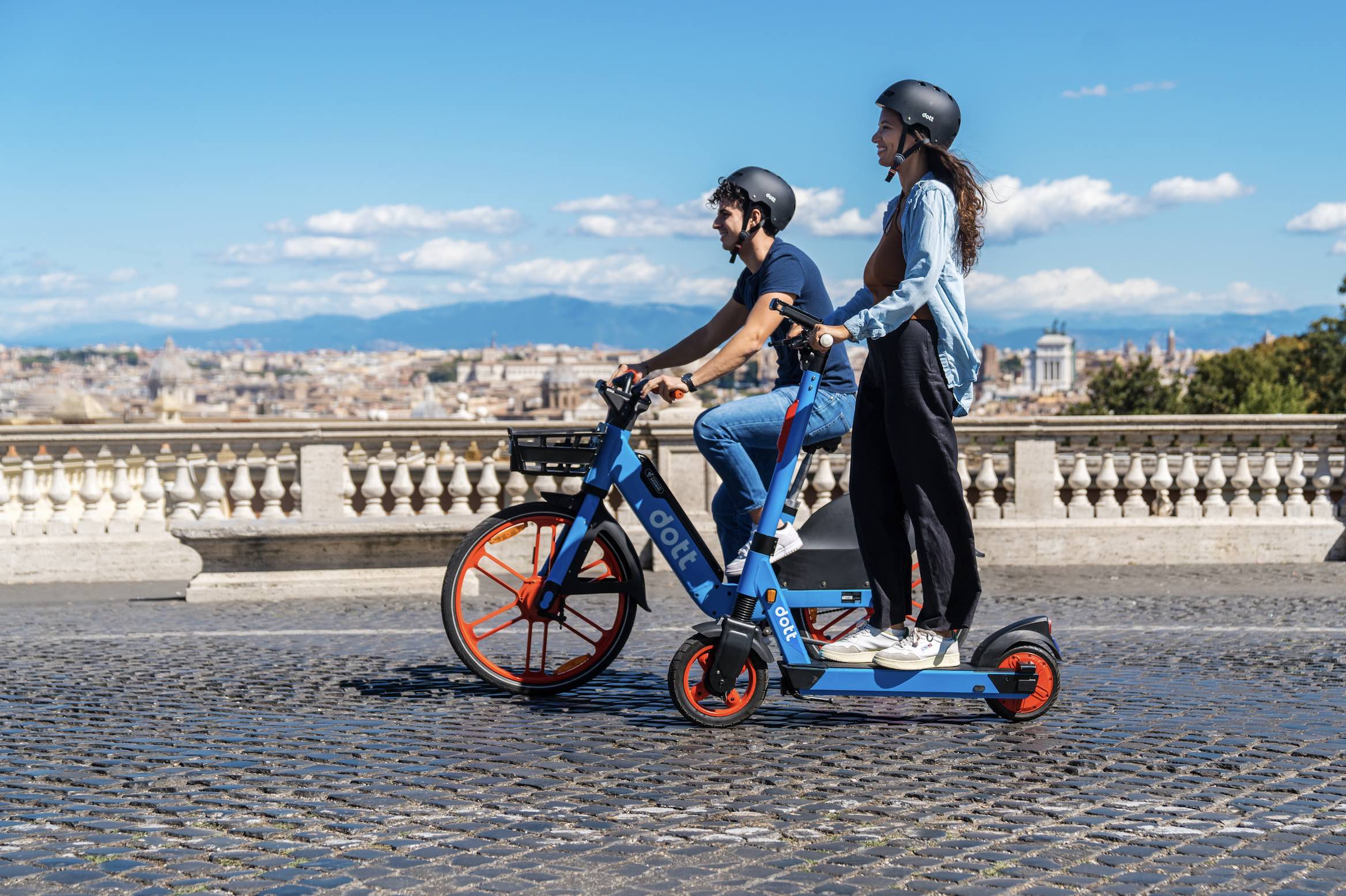 A Roma parte il progetto RideSafeUM per prevenire gli incidenti in monopattino