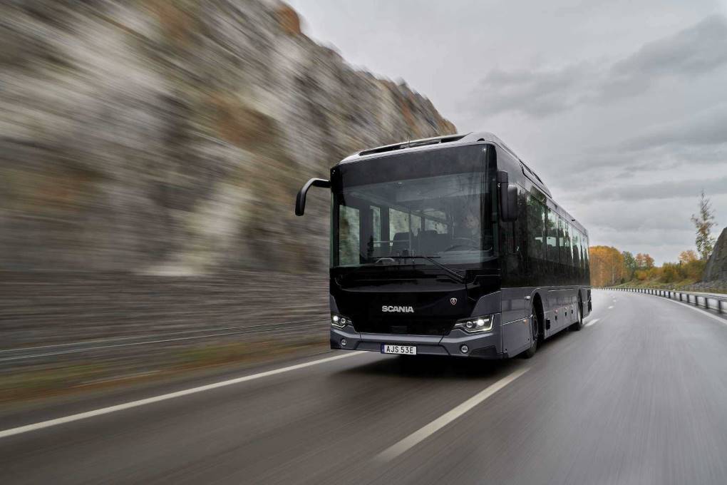 Scania presenta Interlink: il nuovo bus per servizi extraurbani punta su versatilità, sicurezza, risparmio di carburante