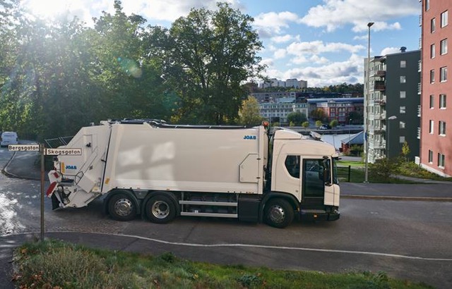 Raccolta rifiuti: Scania presenta City Door, la porta scorrevole per la Serie L che migliora visibilità e sicurezza