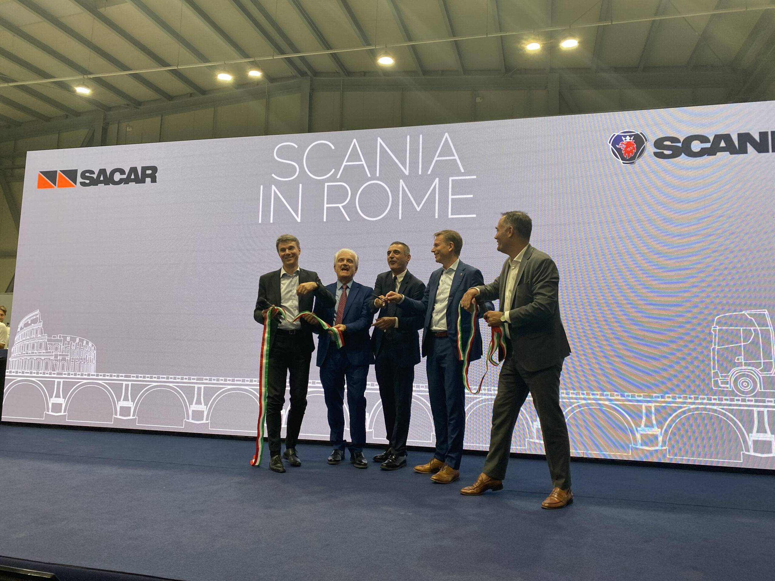 Scania inaugura la nuova sede del dealer SACAR a Fiumicino