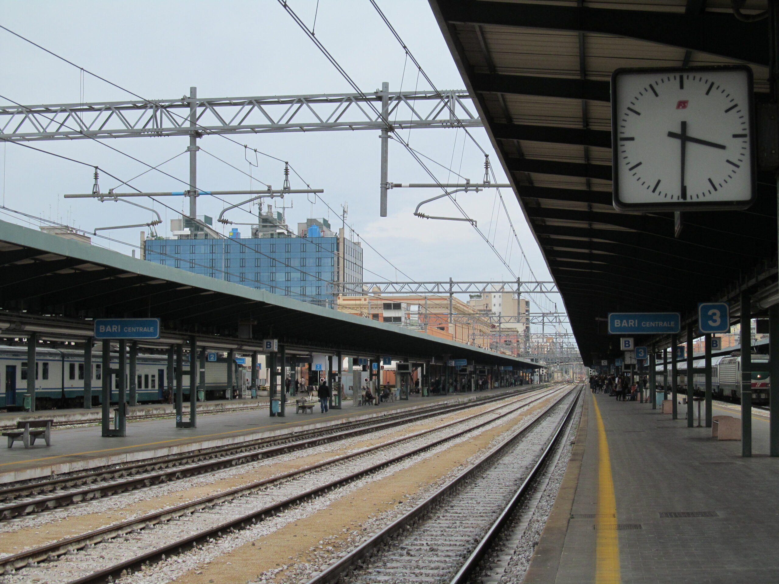 Puglia, Fase2 mobilità: rimodulazione corse bus e orari treni regionali