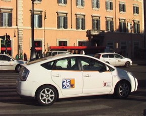 Decreto liberalizzazioni: novità per taxi e Rc auto