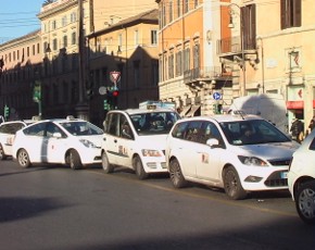 Fiumicino: mercoledì 28 taxi in autogestione contro l’abusivismo