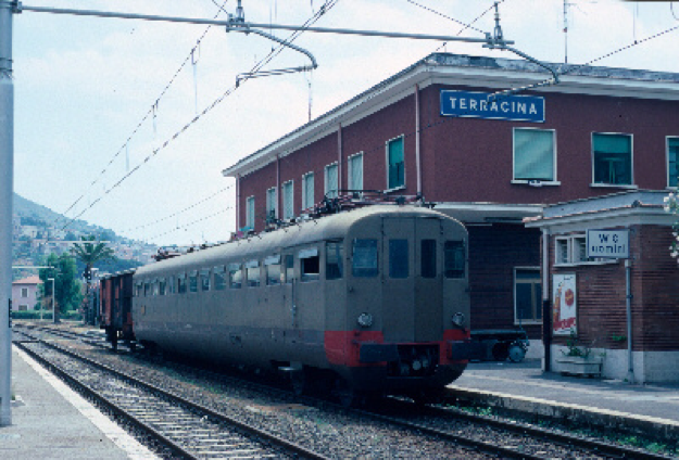 Stazioni ferroviarie d’Italia: Terracina, il primo importante collegamento tra Roma e il sud del Lazio