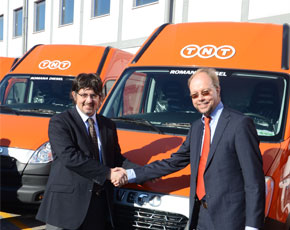 Iveco consegna 115 Daily Natural Power a Tnt Express Italy