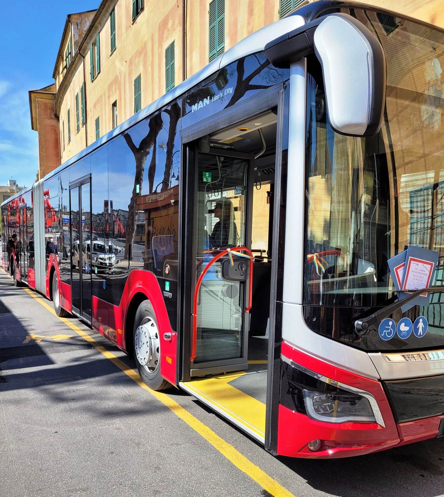 TPL Linea: presentati ad Albenga i nuovi autobus