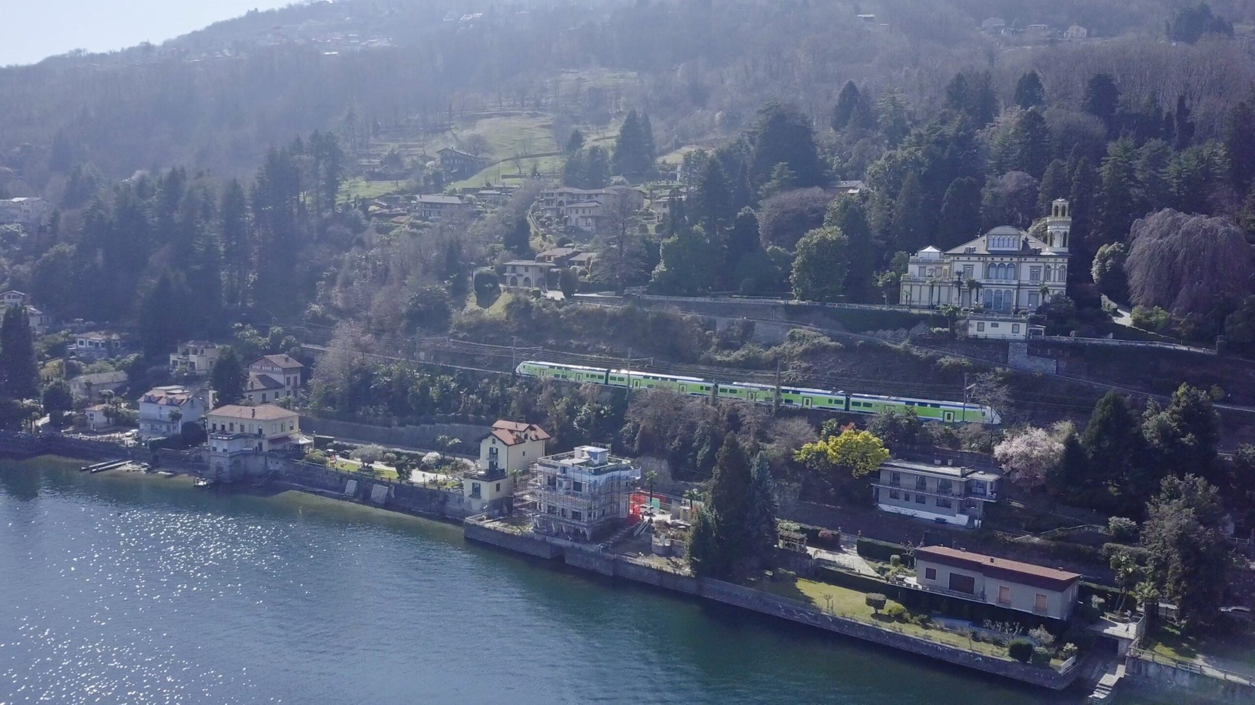 Ferrovie: Trenord, nuovi convogli per i pendolari della linea Milano-Gallarate-Arona-Domodossola