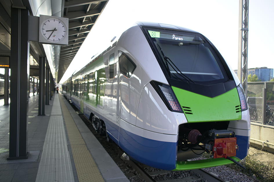 Trenord: entra in servizio il primo treno ibrido