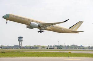 L’Airbus A350 XWB Ultra Long Range ha completato il primo volo
