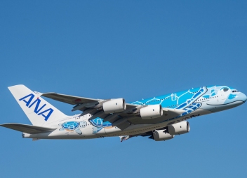 ANA riceve il suo primo A380