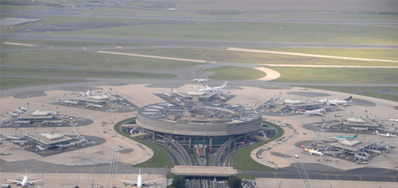 Aeroporti di Parigi: passeggeri in aumento contenuto a luglio