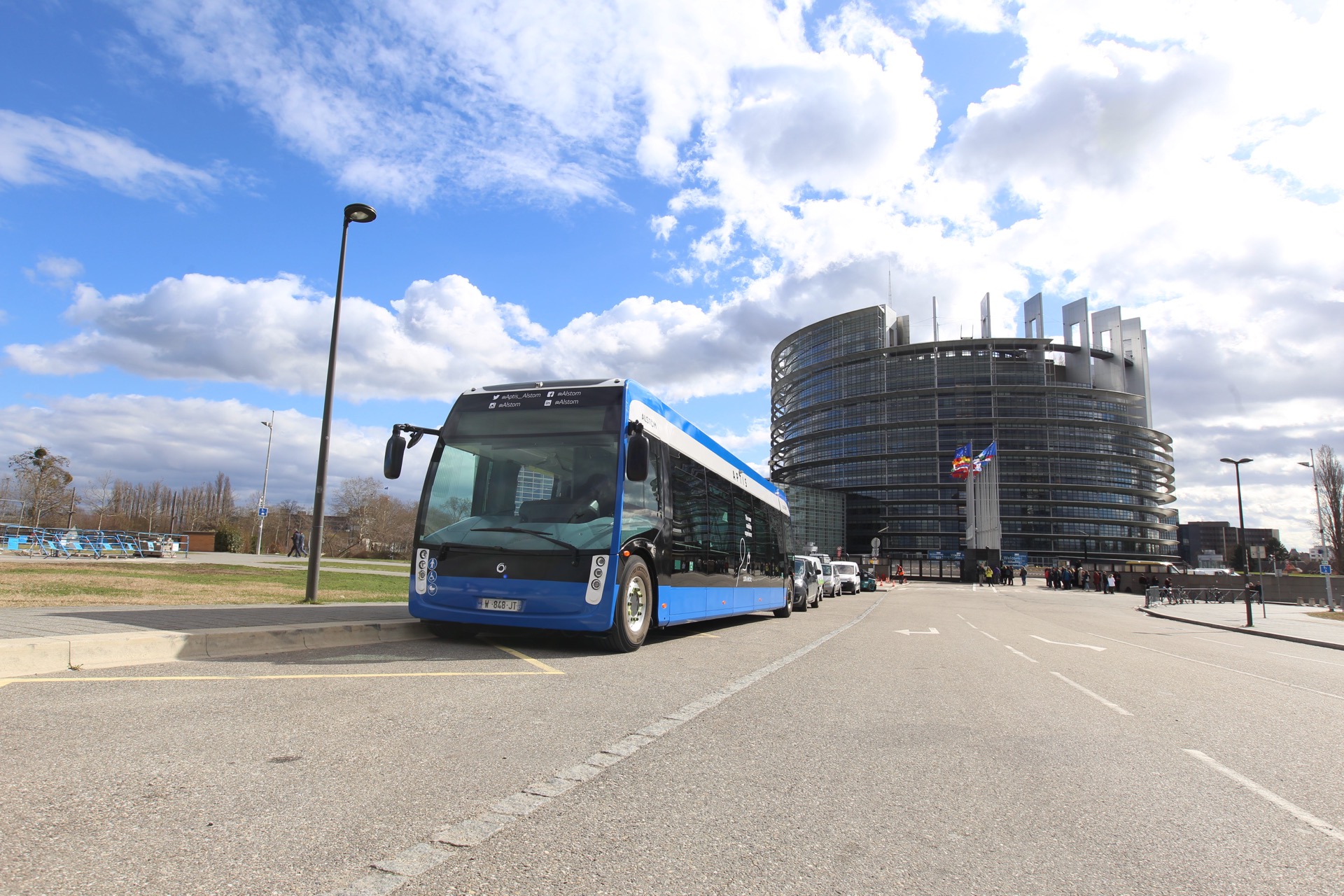 Bus elettrici: in arrivo a Strasburgo 12 Aptis firmati Alstom