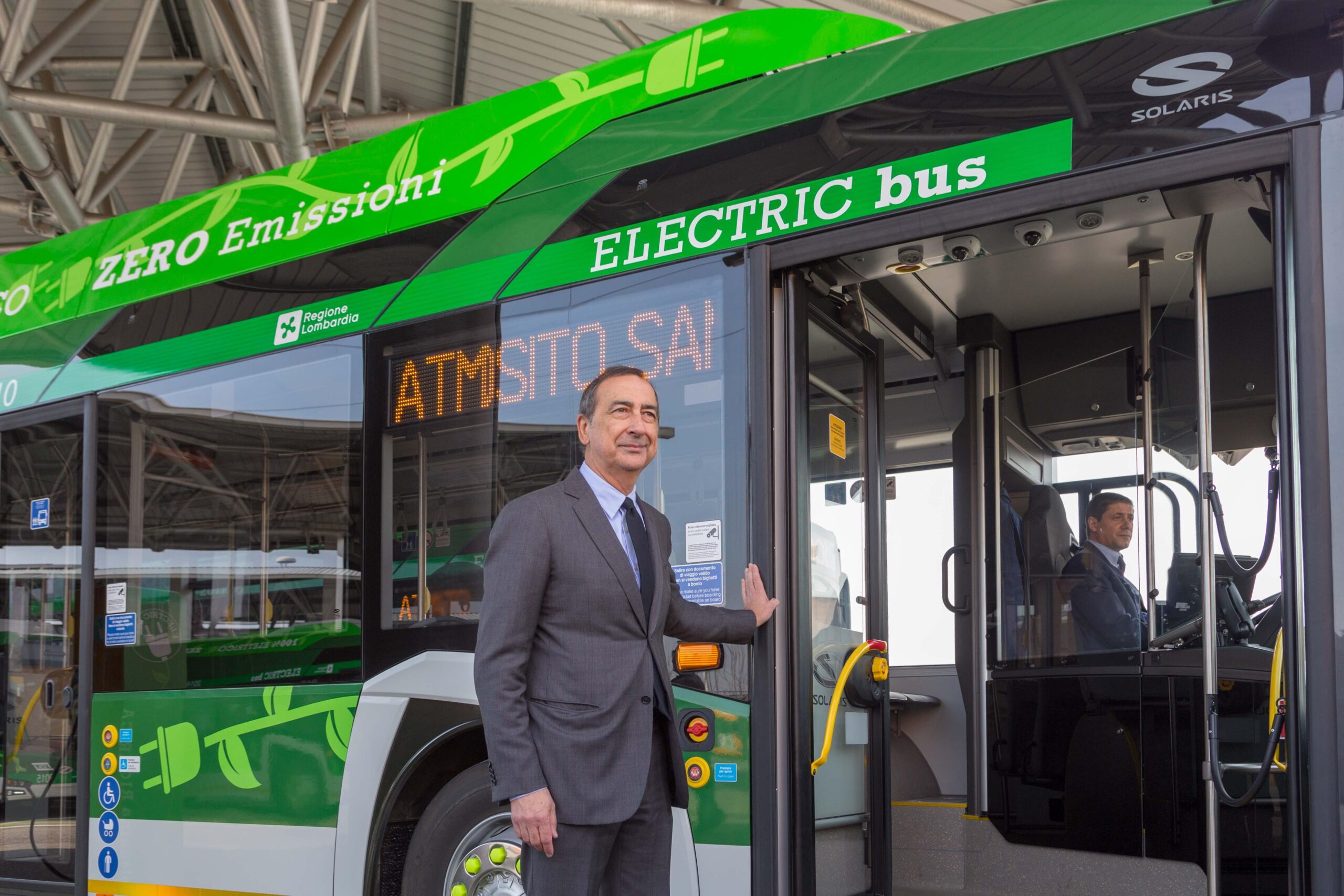 Milano: operativo il primo bus elettrico di Atm. Pronta la conversione della flotta