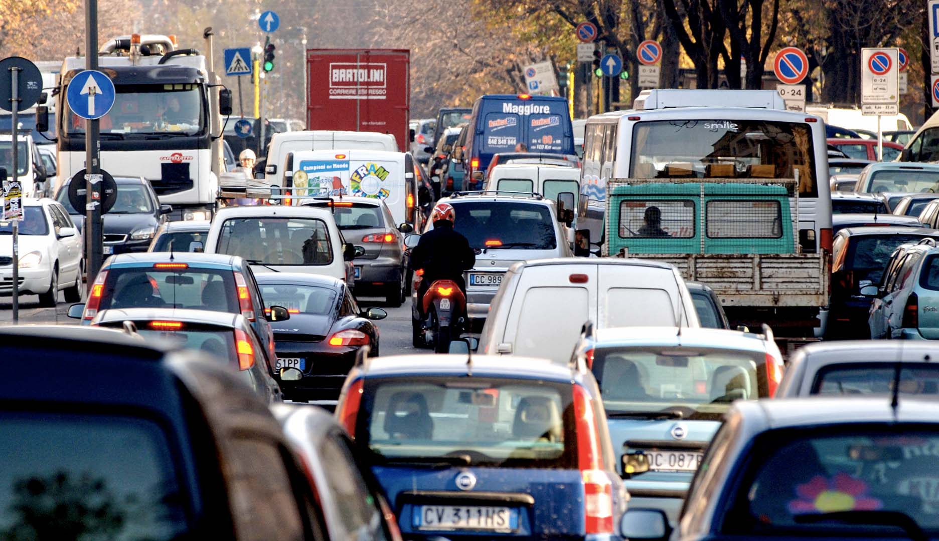 Roma: oggi 21 dicembre blocco auto antismog nella Fascia Verde