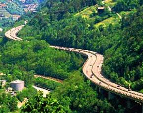 Trasporti nel 2008: gomma batte (ancora) rotaia