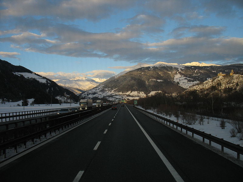 Brennero: chiusure al traffico per lavori, previste ulteriori limitazioni per i camion