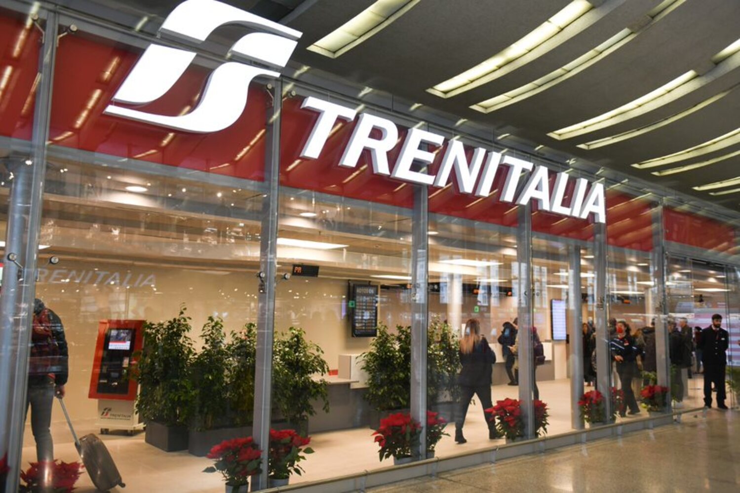 Stazione Roma Termini: operativa la nuova biglietteria Trenitalia