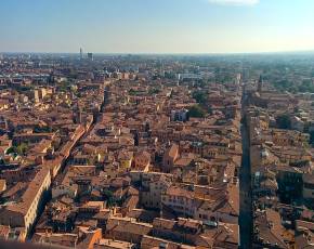 Bicipolitana: via alla realizzazione della rete di ciclabili per i comuni dell’hinterland di Bologna