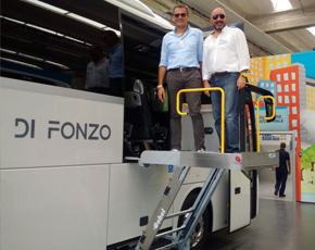 Regione Abruzzo: inaugurati due bus Setra equipaggiati per i disabili