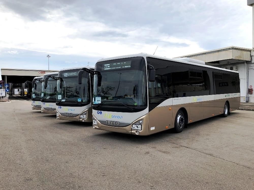 Puglia, Fase3 mobilità: il presidente Emiliano firma ordinanza per la ripresa del trasporto pubblico locale