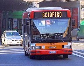 Scioperi: Roma, venerdì 24 stop bus e metro