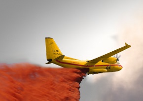 Leonardo presenta il C-27 in configurazione antincendio