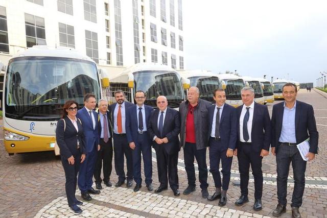 Regione Calabria: il governatore Oliverio presenta alla stampa 22 nuovi autobus Euro 6 per il Tpl
