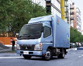 Autocarri, il successo di Canter Eco Hybrid