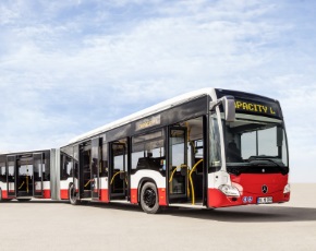 Uitp Milano: Daimler presenta il maxi-autobus snodato CapaCity L